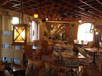 Cappuccino - Café-bistro-cocktailbar