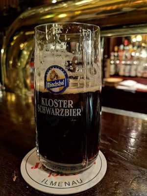 Aqui Pub & Bar Restaurant 