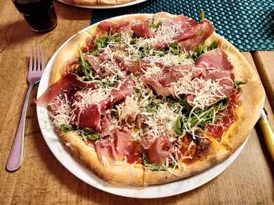 Carlo's Pizzeria Italia