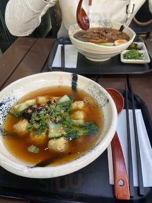 Aunty Zhong's Noodle Bar&more