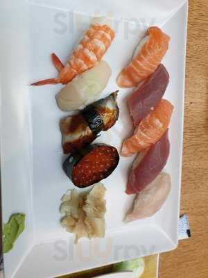 Kikaku Sushi Bar
