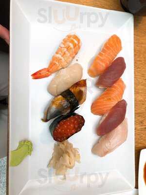 Kikaku Sushi Bar