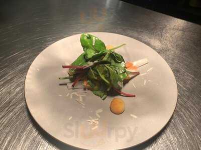 Finns Wine & Kitchen