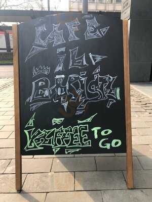 Small's & Tall's Cafe