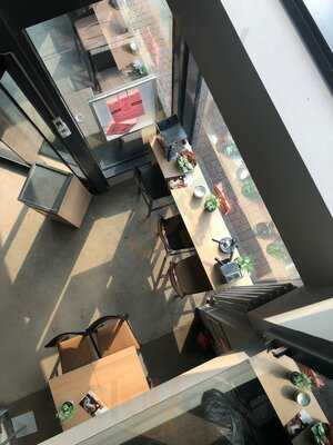 Small's & Tall's Cafe