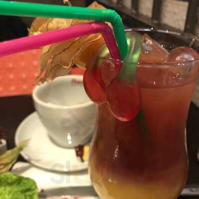 Zelle  Bar & Kitchen