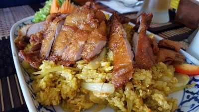 Müü Thong - Thailändisches Spezialitäten-restaurant