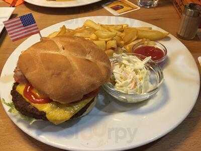 Woody's American Restaurant