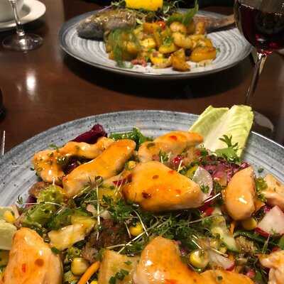 Cafe & Restaurant Tilia