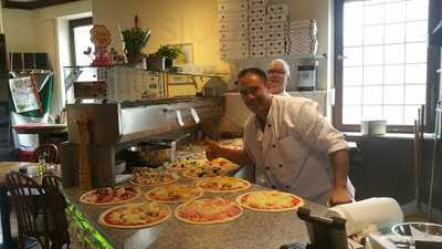 Pizzeria/pizzataxi Calabria