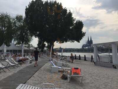 Km 689 Cologne Beach Club