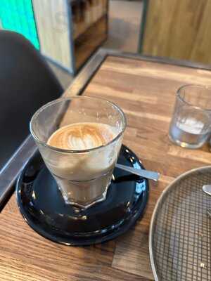 Café Under Pressure