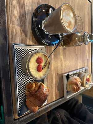 Café Under Pressure