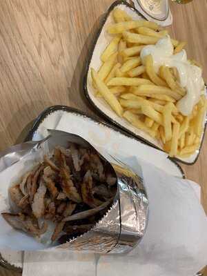 Akropolis Grill And More