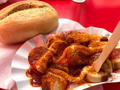 Die Scharfe Currywurst