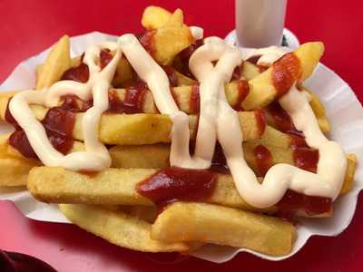Die Scharfe Currywurst