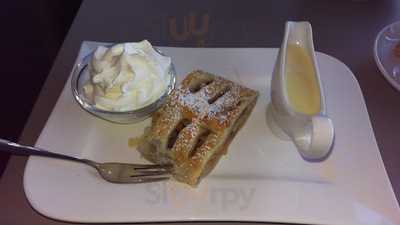 Eis Café Ra Luna, Das Stimmt Nicht, Ist Geöffnet.