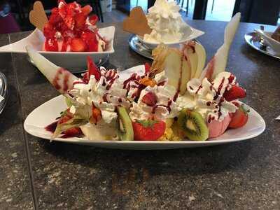 Eiscafé Ajeti Am Rathaus