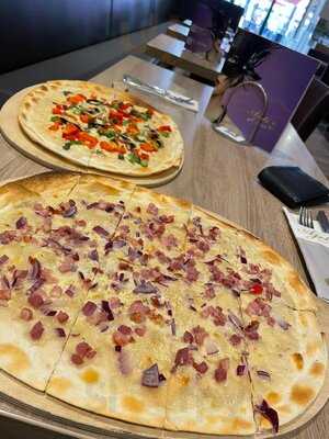 Eiscafé Ajeti Am Rathaus