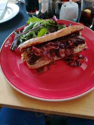 Tucholsky Restaurant & Cafe In Rheinsberg