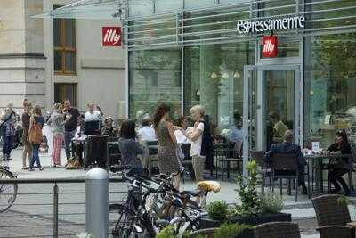 Illy Espressamente - Rewessance Gmbh