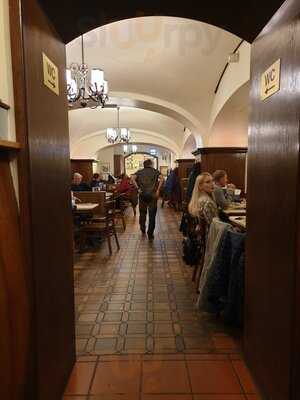 Schlüssel Im Treppchen