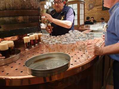 Schlüssel Im Treppchen