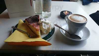 Cafe Rekord