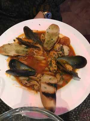 Unique Café Lounge Bar