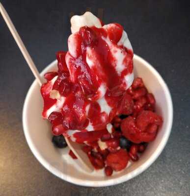 Shiyogu Frozen Yogurt Inh. Rifaz Reyal