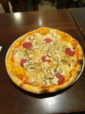 Pane E Vino Pizzeria