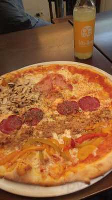 Pane E Vino Pizzeria