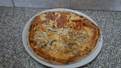 Pizza Mia