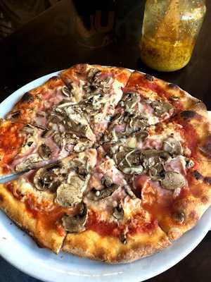 Pizzeria La Cravatta