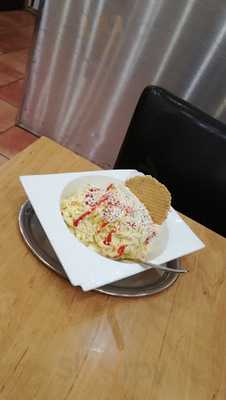 Pizzeria Eiscafe Cortina