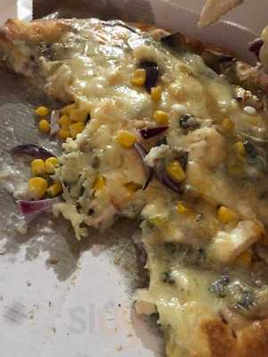 Waikiki American Pizza & Sportsbar