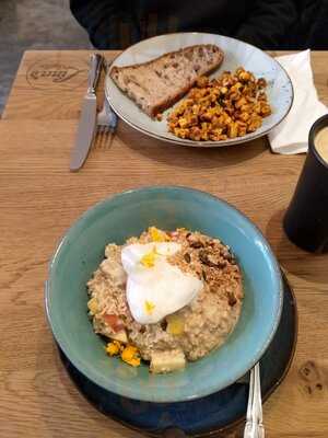 Lina's Brew Bar & Deli