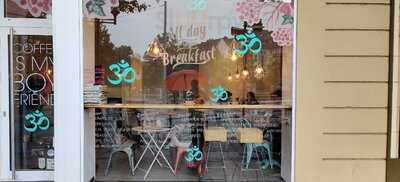 Lina's Brew Bar & Deli