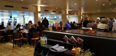 Halle Neun - Kegelbahn & Gaststätte