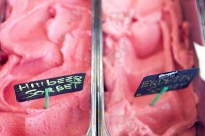 Giuseppe's Eiswerkstatt Café