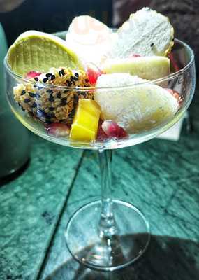 Trinitii Bowls And Drinks