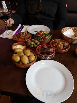 Piacere - Trattoria, Pasta, Pizza