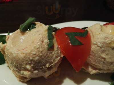 Dlml's Bistro & Ouzeria