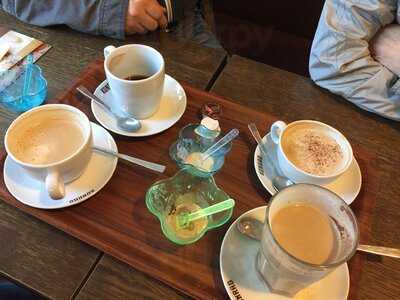 Konrad Bäckerei Und Café Gmbh