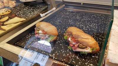 Konrad Bäckerei Und Café Gmbh