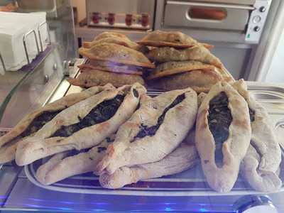 Konrad Bäckerei Und Café Gmbh