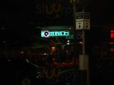 Helium | Contemporary CafÉ & Bar Concept