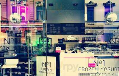 No.1 Frozen Yogurt - Magic Cup