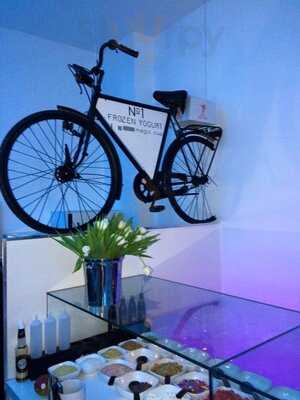 No.1 Frozen Yogurt - Magic Cup