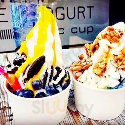 No.1 Frozen Yogurt - Magic Cup